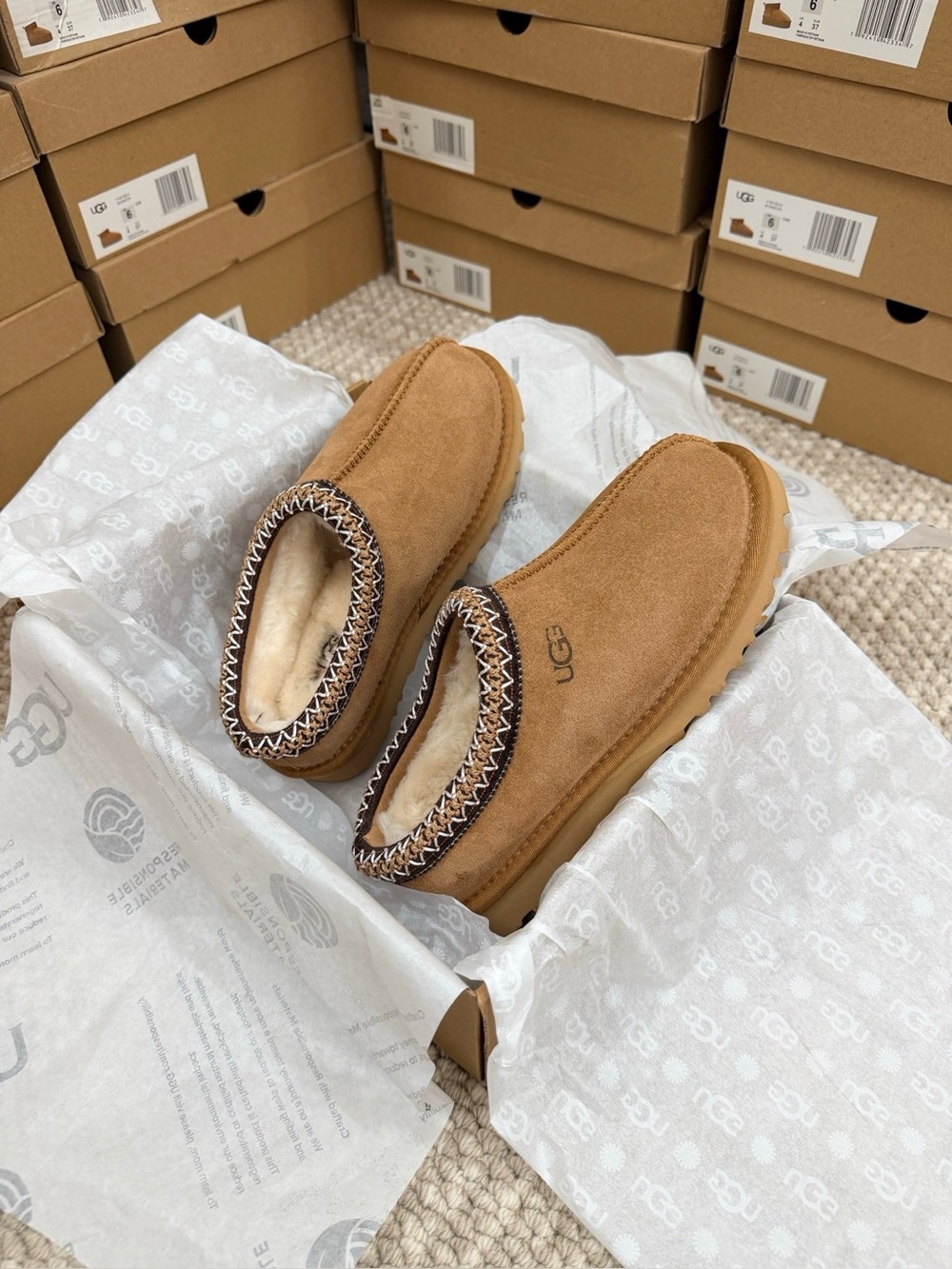 UGG Tasman Slipper Chestnut